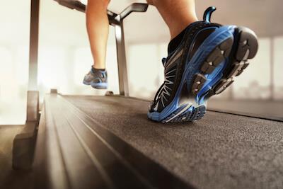 بهترین کفش های ورزشی برای دویدن روی دستگاه های تردمیل کدام ها هستند؟